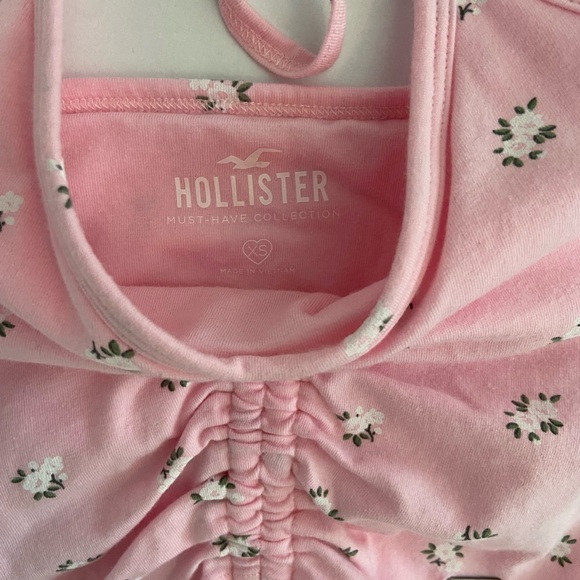 SOLD Baby Pink Hollister Must-Have Crop Halter, Size XS - Picture 5 of 6